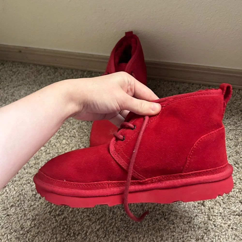 UGG Neumel Boot Samba Red Men's Size 6 Lace Up Winter Chukka Outdoor Travel Wool